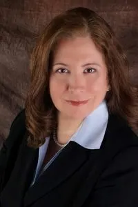 Laura E. Cisneros